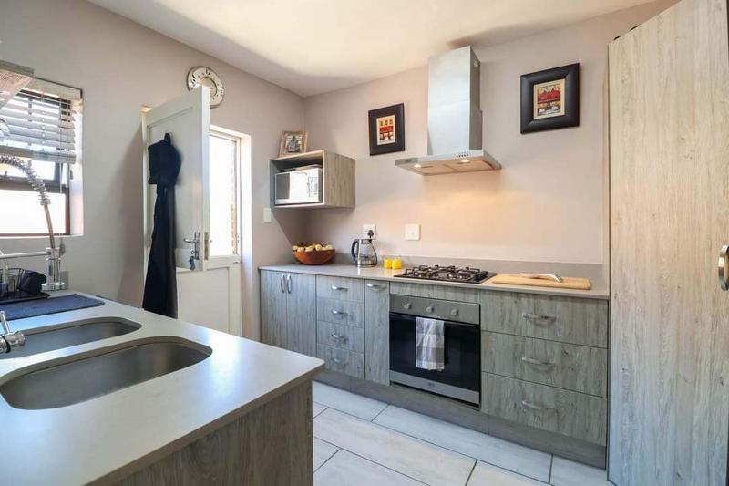 3 Bedroom Property for Sale in Hartenbos Central Western Cape